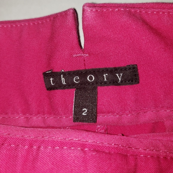 Theory pink shorts - Picture 3 of 3